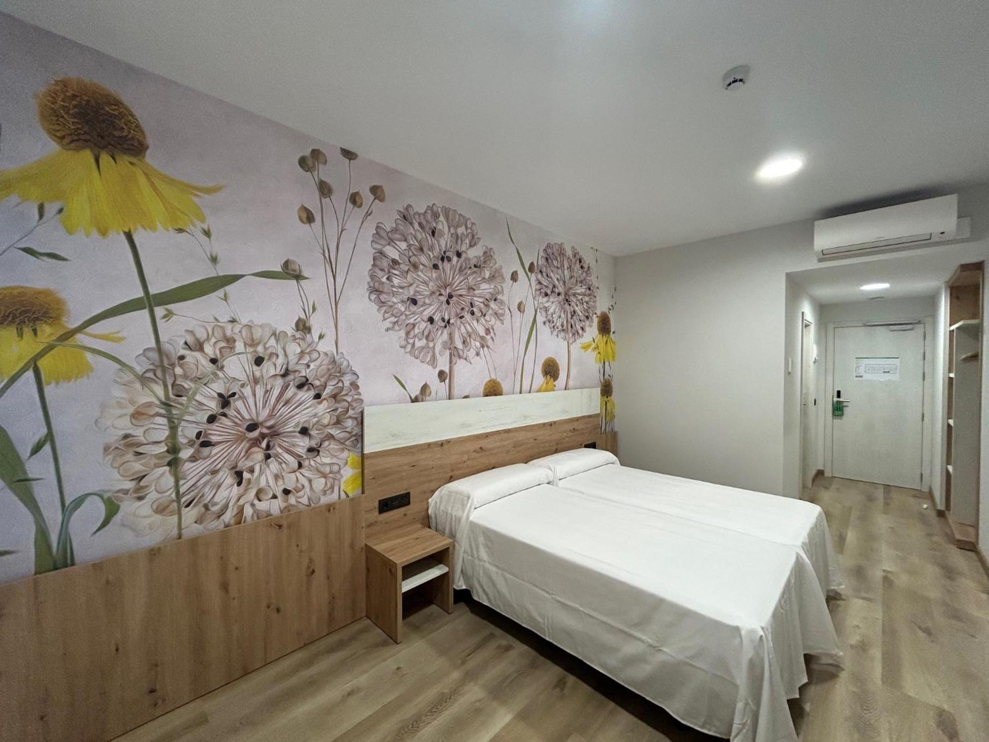 Hotel Javalambre La Puebla De Valverde Extérieur photo