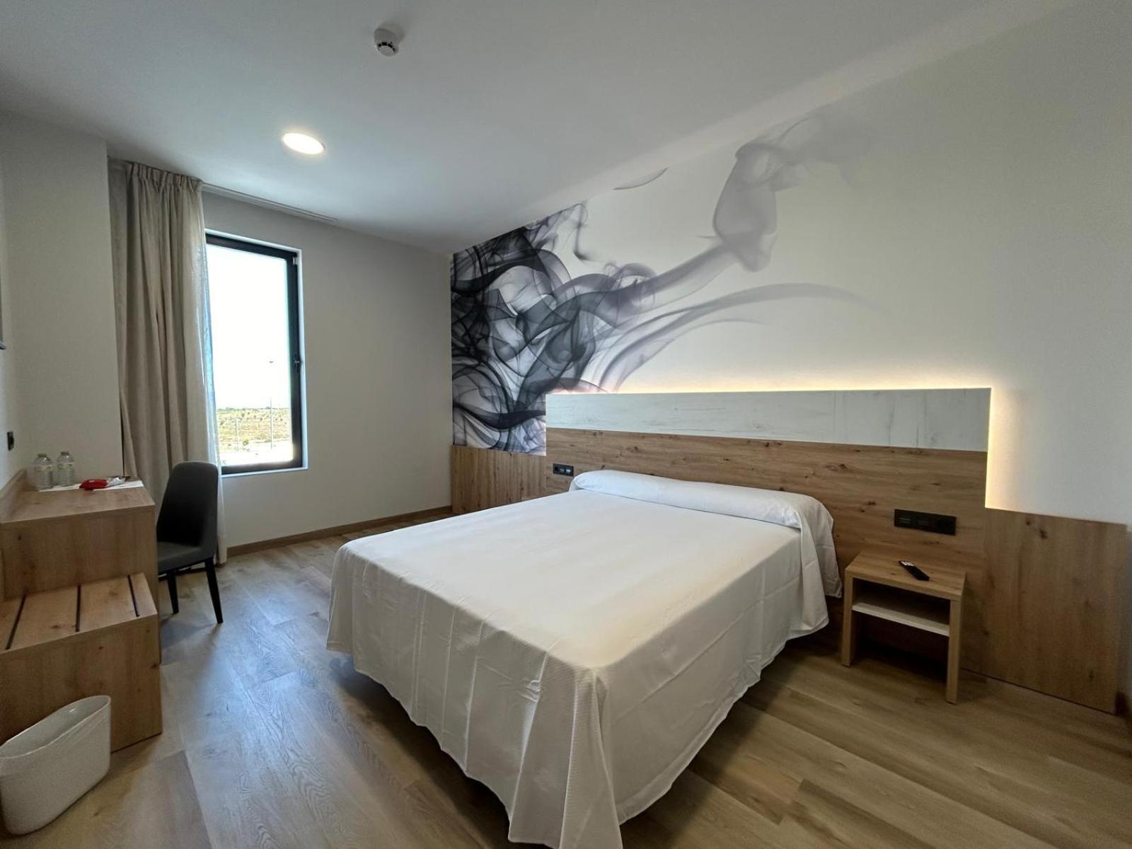 Hotel Javalambre La Puebla De Valverde Extérieur photo
